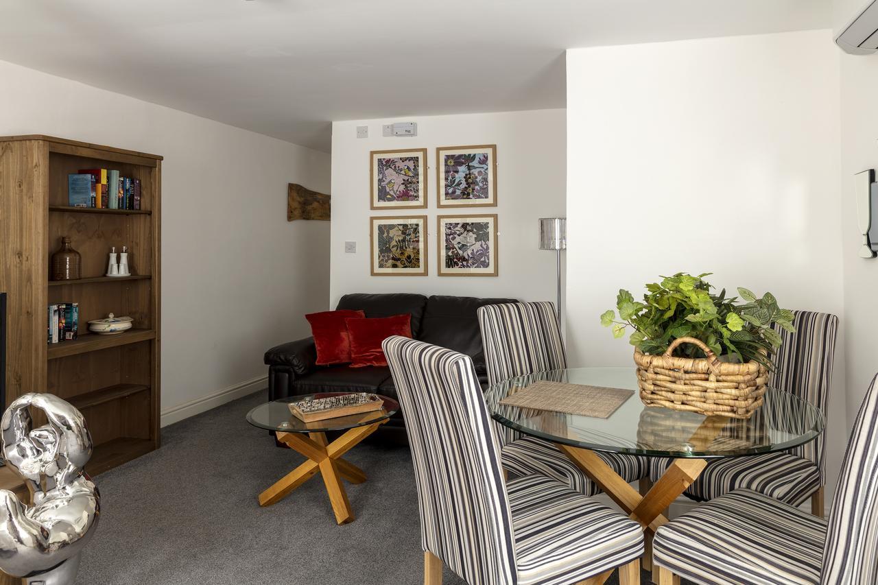 River Court Apartments Lets Cambridge  Luaran gambar