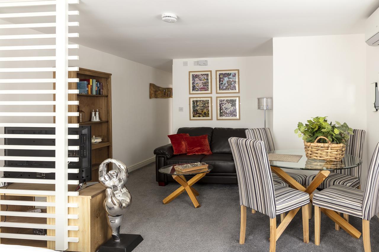 River Court Apartments Lets Cambridge  Luaran gambar