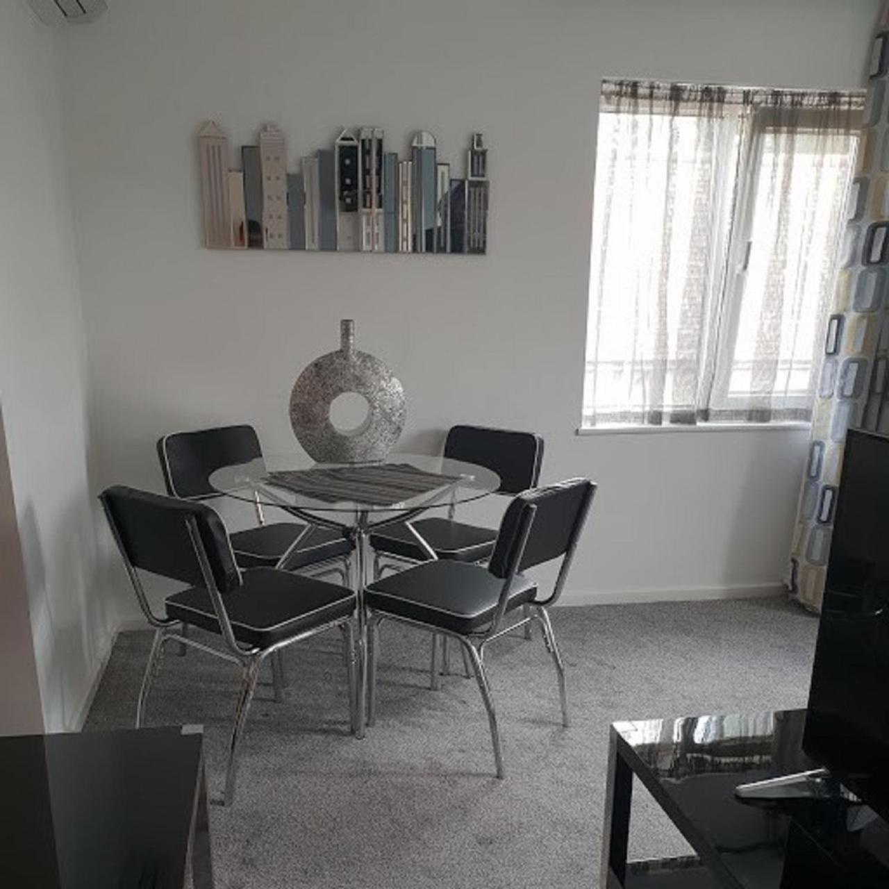 River Court Apartments Lets Cambridge  Luaran gambar